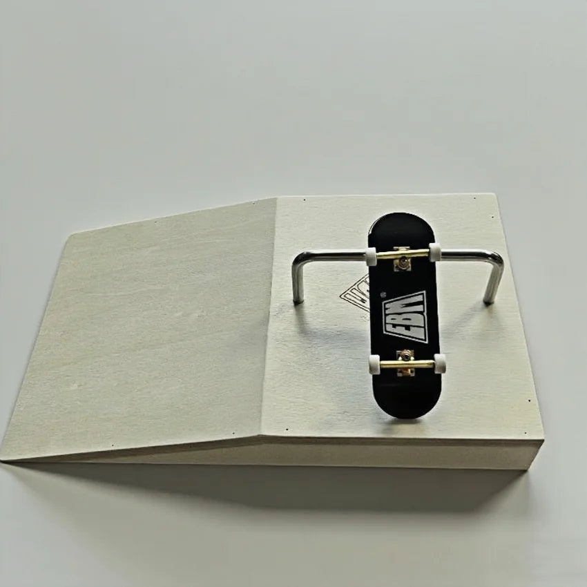 Quarter Pipe & Grind Rail Obstacle Set - Concave Craft