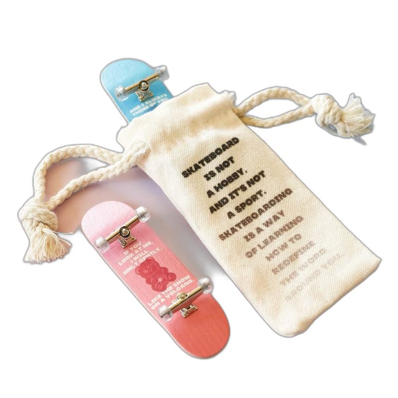WP Bear Gummy Fingerboard Complete — Maple, Shallow Concave — Fingerboard Lab